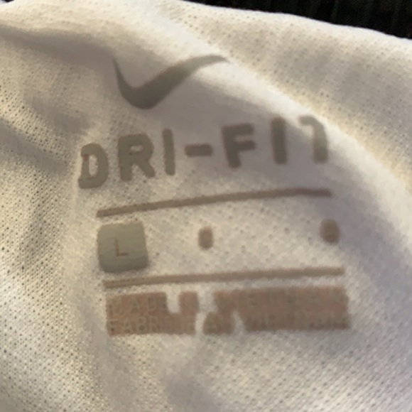 Girls Nike shorts - Picture 2 of 2